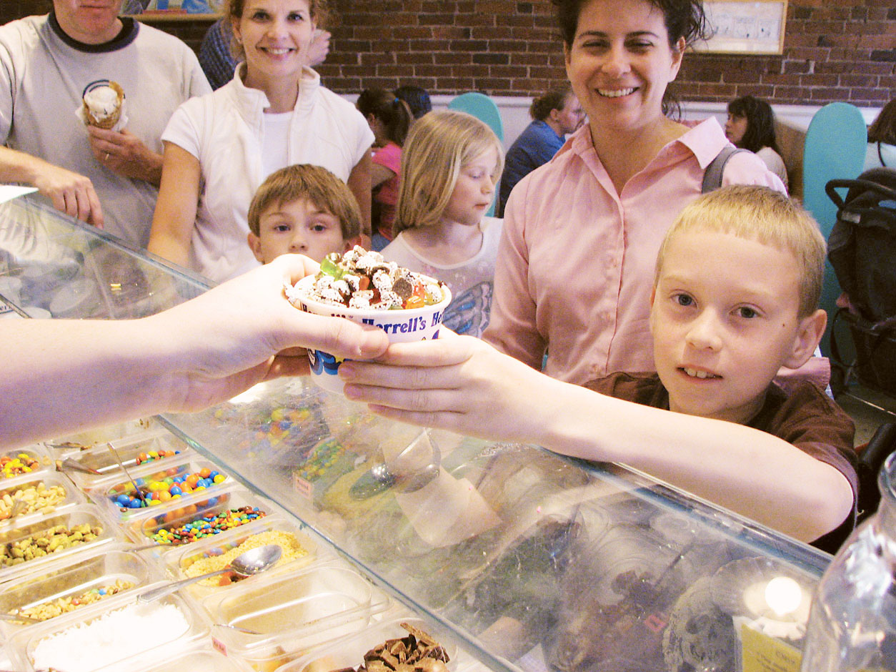 Herrell's Ice Cream & Bakery: Service Image-17